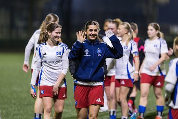 Bild 441 - wBJ Hamburger SV - Eimsbuettler TV 2 : Ergebnis: 16:0